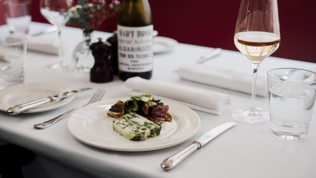 The Pie of The Day At Quo Vadis Embodies The Best of London (With a  Suet-Topped Crust) — Resy